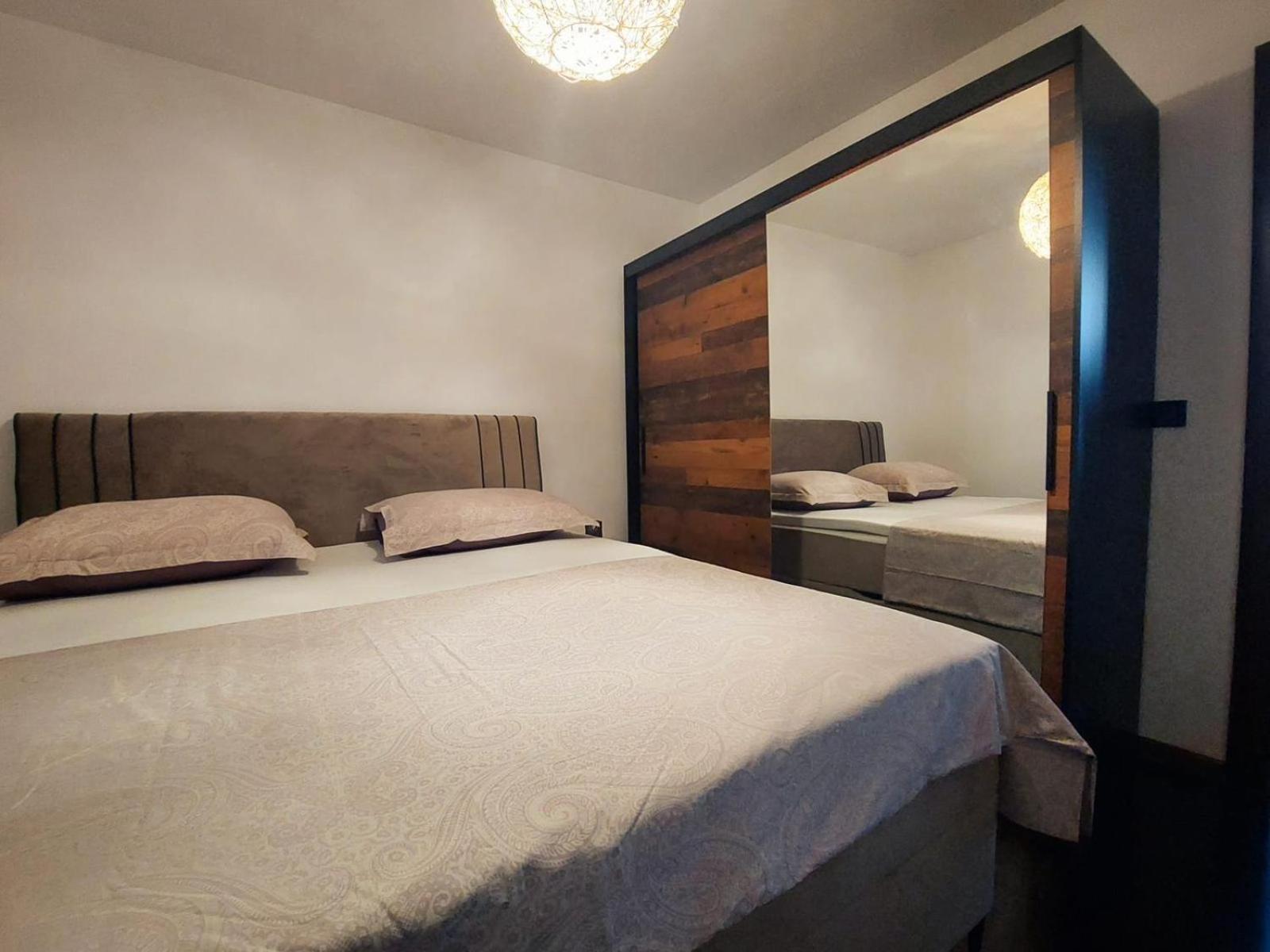 Apartments Onyx Sisak Exterior foto